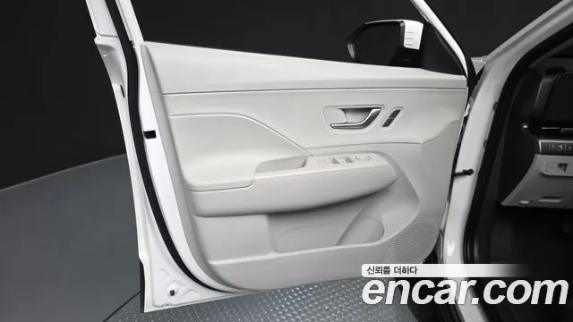 Hyundai Kona SX2 — Фото автомобиля 13