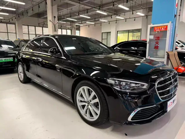 Mercedes-Benz S-Class — Фото автомобиля 3
