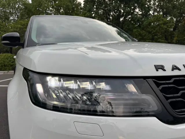 Land Rover Range Rover Sport 2022 3.0 L6 Gloss Black Edition — Фото автомобиля 7
