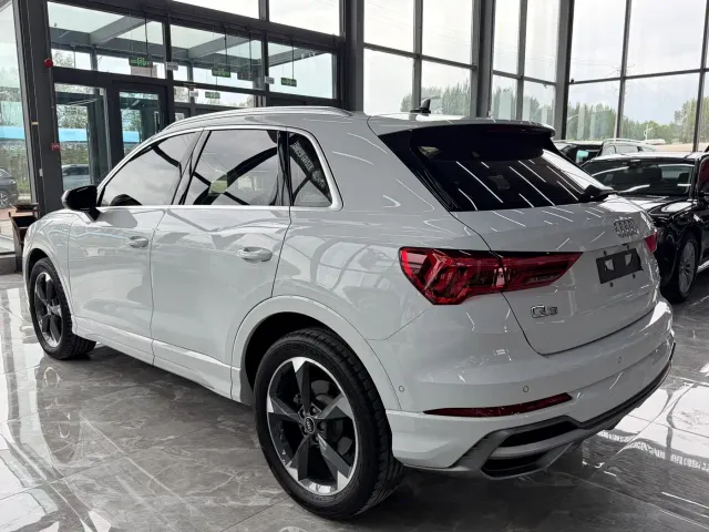 Audi Q3 — Фото автомобиля 4