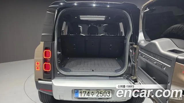 Land Rover Defender L663 — Фото автомобиля 23