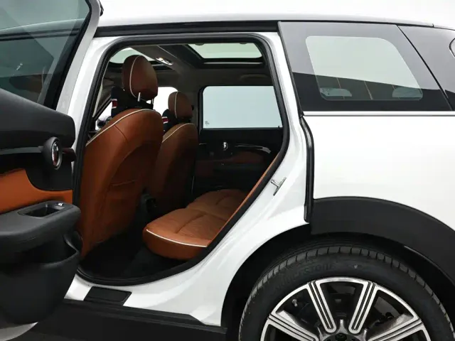 MINI Clubman — Фото автомобиля 11