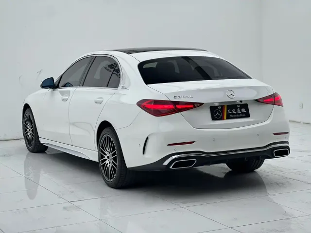 Mercedes-Benz C-Class — Фото автомобиля 7