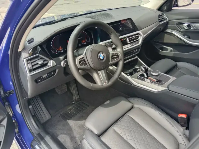 BMW BMW 3 Series 2021 330i M Sport Night Edition — Фото автомобиля 12
