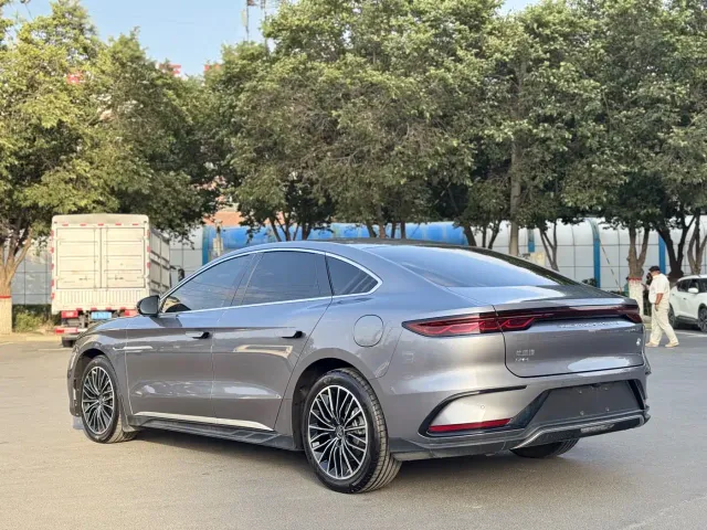BYD Han — Фото автомобиля 12