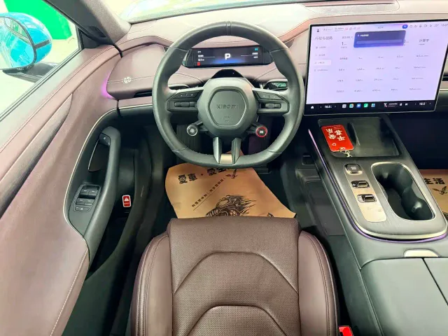 Xiaomi Auto Xiaomi SU7 2024 RWD Long Range Intelligent Driving Edition — Фото автомобиля 12
