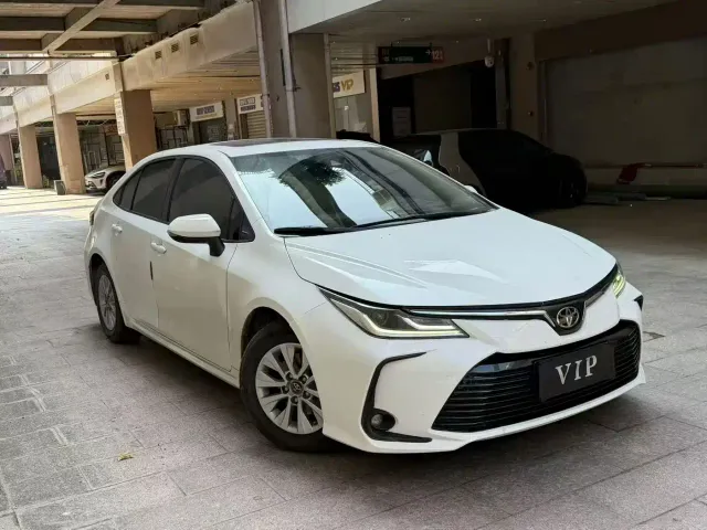 Toyota Corolla — Фото автомобиля 3