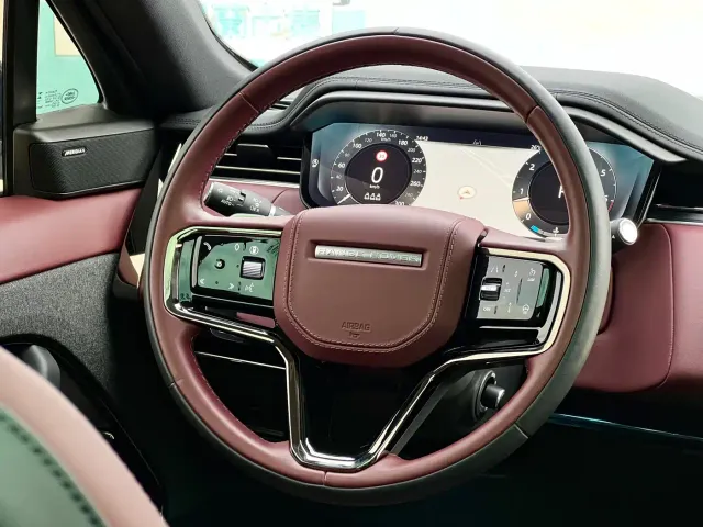 Land Rover Range Rover Sport — Фото автомобиля 9