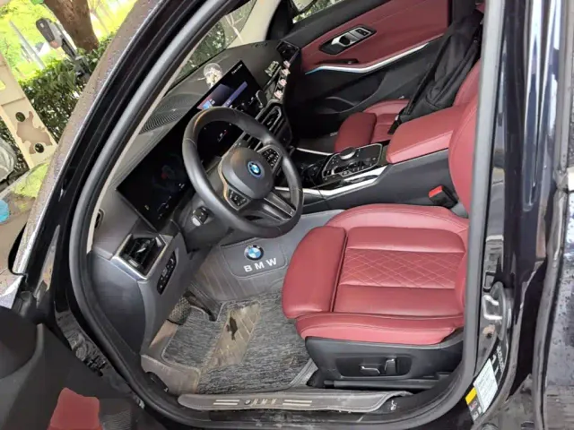 BMW i3 — Фото автомобиля 14