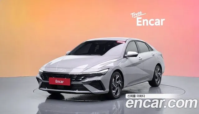 Фотография автомобиля — Hyundai Avante CN7