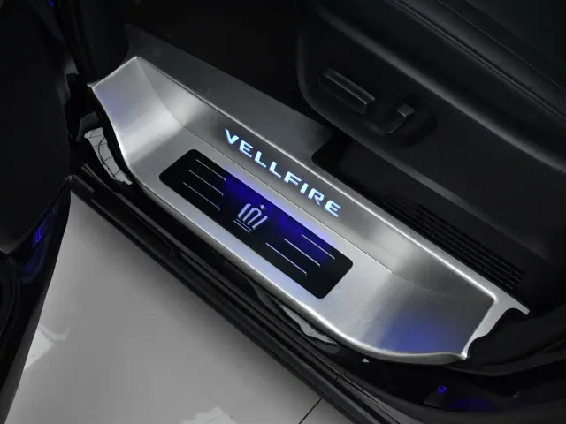 Toyota Vellfire — Фото автомобиля 22