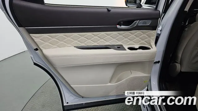 Hyundai Palisade Palisade Бензин 3.8 2WD — Фото автомобиля 25