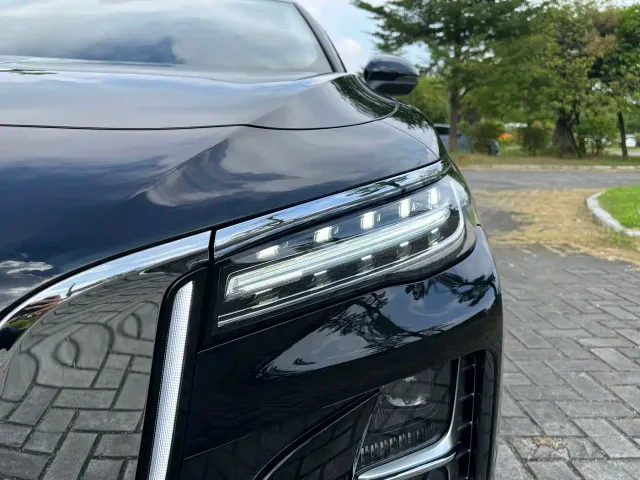 Hongqi H5 — Фото автомобиля 8