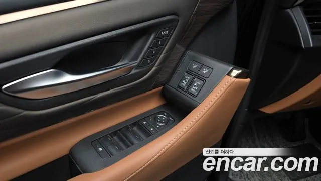 Toyota Alphard 4th Gen — Фото автомобиля 30