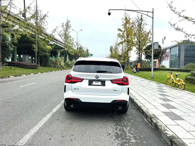 BMW X3 — Фото автомобиля 8