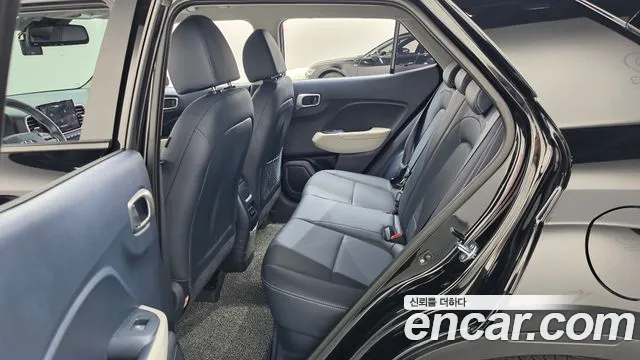 Hyundai Venue — Фото автомобиля 17