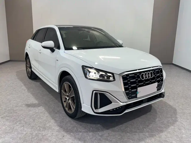 Audi Q2L — Фото автомобиля 2