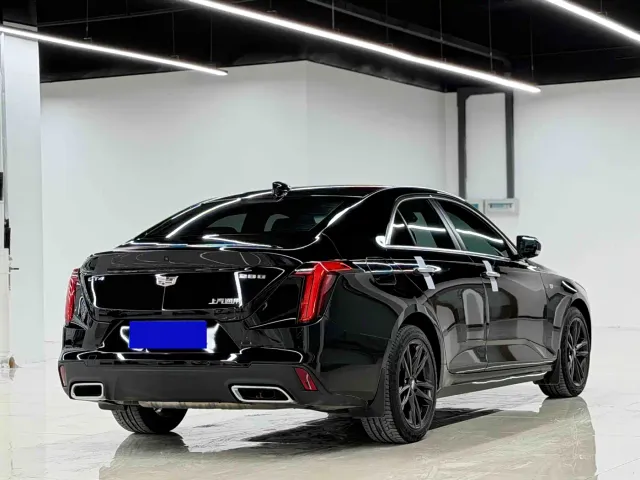 Cadillac CT4 — Фото автомобиля 4