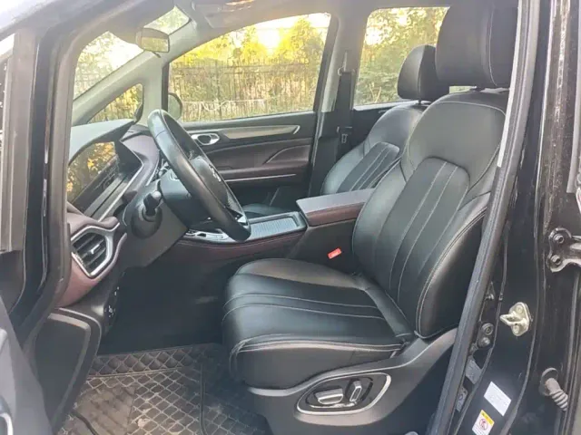 GAC Trumpchi M6 — Фото автомобиля 14