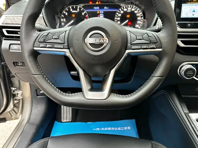 Nissan Teana — Фото автомобиля 19