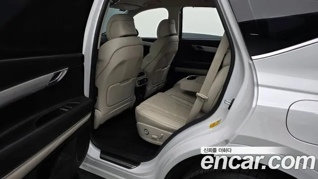 Genesis GV80 — Фото автомобиля 16