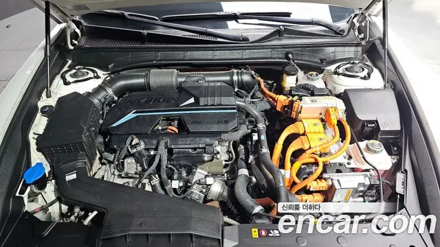 Hyundai Grandeur GN7 — Фото автомобиля 9