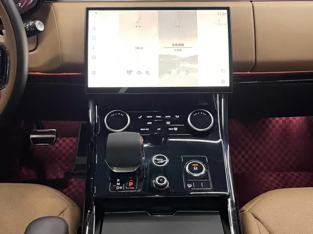 Land Rover Range Rover Sport — Фото автомобиля 6