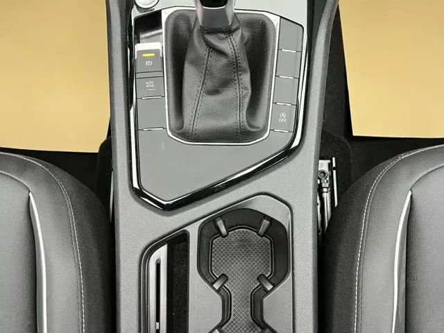 Volkswagen Tiguan L — Фото автомобиля 21