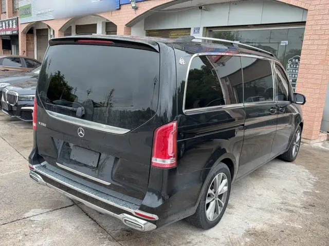 Mercedes-Benz V-Class — Фото автомобиля 8