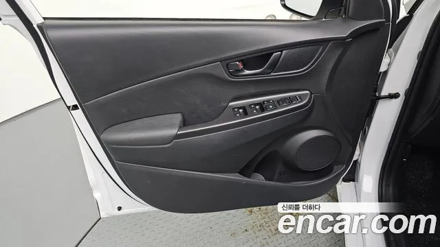 Hyundai Kona New — Фото автомобиля 13