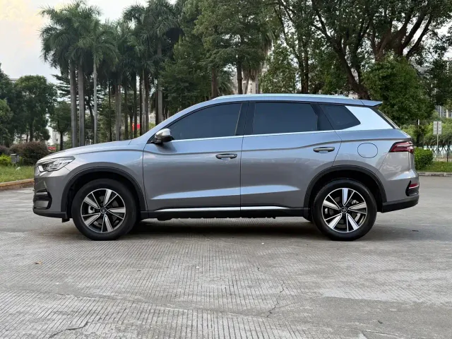 BYD Song Pro — Фото автомобиля 4