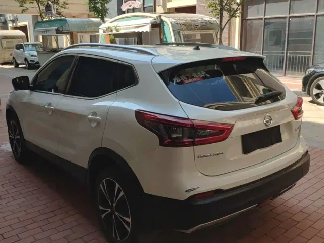 Nissan Qashqai — Фото автомобиля 4