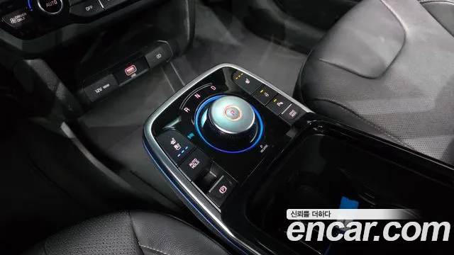 Kia Niro — Фото автомобиля 12