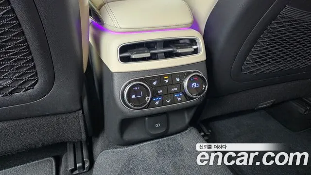 Genesis GV70 2.5T Бензин 2WD — Фото автомобиля 19