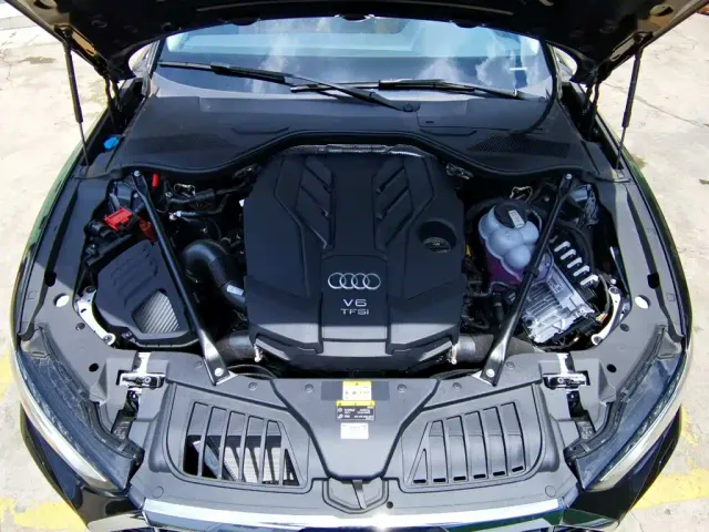 Audi A8 — Фото автомобиля 8