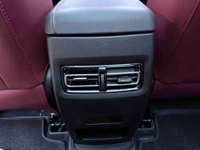 Jetour X70 — Фото автомобиля 17