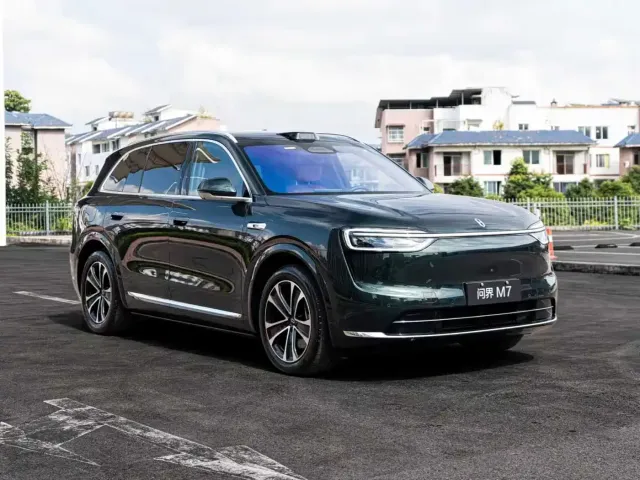 Aito M7 — Фото автомобиля 3