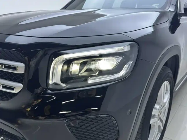 Mercedes-Benz GLB-Class — Фото автомобиля 10