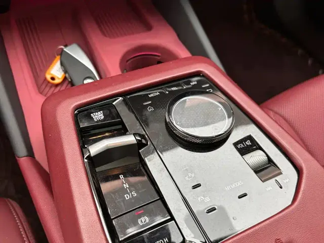 BMW 5 Series — Фото автомобиля 16
