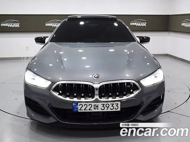 BMW 8-Series — Фото автомобиля 2