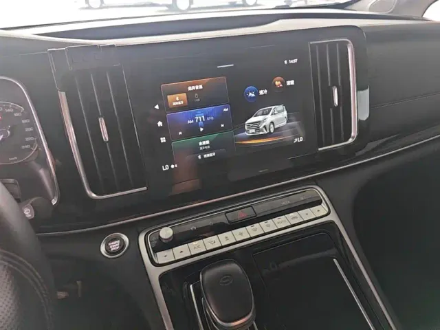 GAC Trumpchi M8 — Фото автомобиля 12