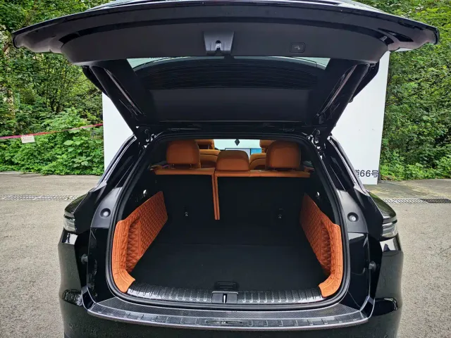 Li Auto i6 — Фото автомобиля 24