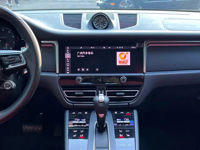 Porsche Macan — Фото автомобиля 7