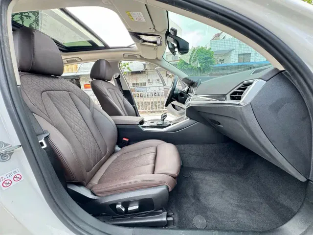 BMW 3 Series — Фото автомобиля 9