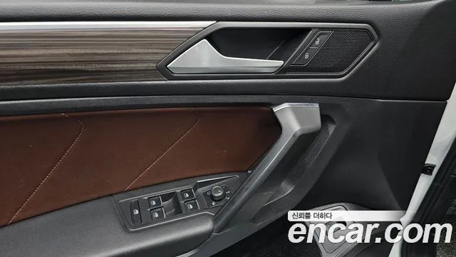 Volkswagen Tiguan — Фото автомобиля 30