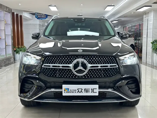 Mercedes-Benz GLE-Class — Фото автомобиля 2