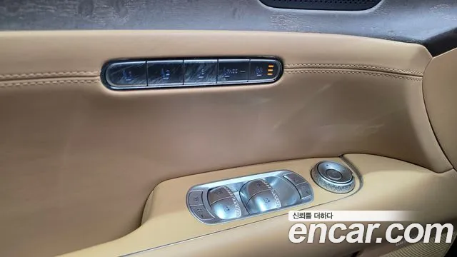 Genesis G90 Бензин 3.5 турбо AWD — Фото автомобиля 25