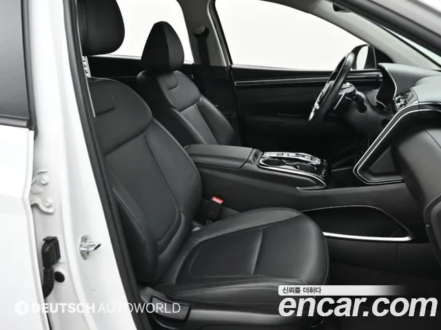 Hyundai Tucson Tucson (NX4) Бензин 1.6 турбо 2WD — Фото автомобиля 16
