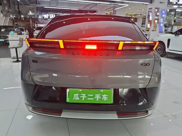 Lynk & Co Z20 — Фото автомобиля 5