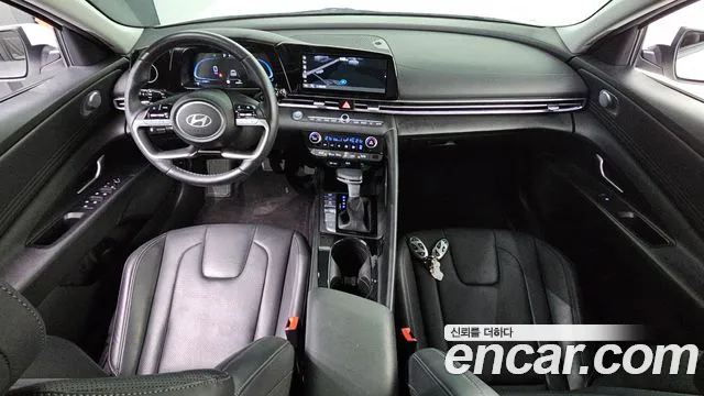 Hyundai Avante CN7 — Фото автомобиля 10